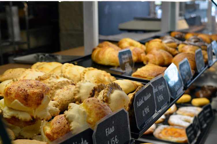 Fotografia tomada fuera de Panadería Pedro - Panadería en Es Mercadal, Baleares