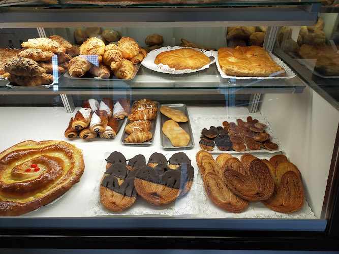 Fotografia tomada fuera de Forn Medinyà - Forn de pa en Medinyà, Girona
