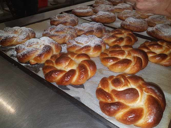 Fotografia tomada fuera de Forn de pa I degustació - Forn de pa en Manresa, Barcelona