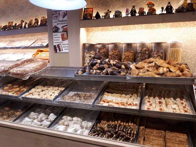 Fotografia tomada fuera de Pastisseria Sobrevias - Pastelería en Manresa, Barcelona