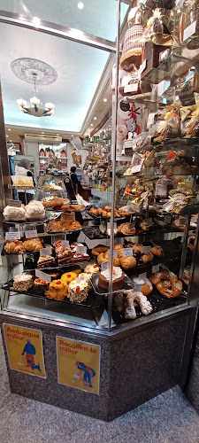 Fotografia tomada fuera de Pastisseria El Cigne - Pastelería en Manresa, Barcelona
