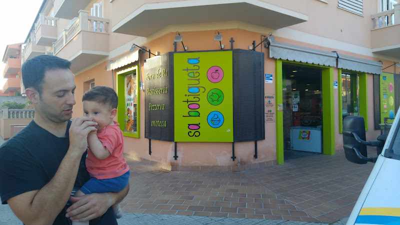 Fotografia tomada fuera de Sa Botigueta - Supermercado en Son Ferriol, Baleares