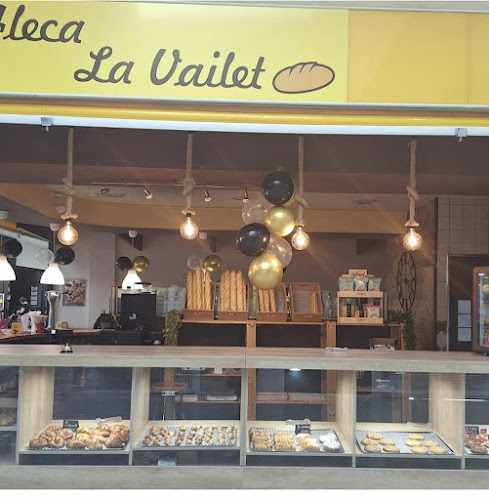Fotografia tomada fuera de Fleca La Vailet - Panadería en Sant Vicenç dels Horts, Barcelona