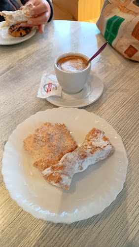 Fotografia tomada fuera de Panaderia Tante Emma - Bäckerei en S'Alqueria Blanca, Baleares
