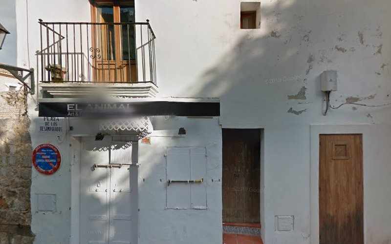 Fotografia tomada fuera de Gatzara - Panadería en Santa Eulalia Des Ríu, Baleares