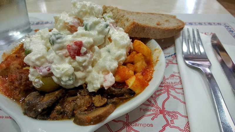 Fotografia tomada fuera de Can Coques - restaurantes en Sencelles, Baleares