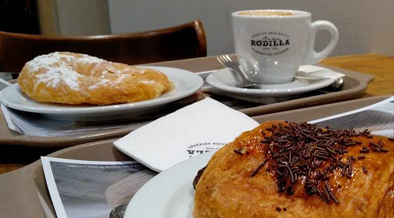Fotografia tomada fuera de Rodilla - restaurantes en Madrid, Madrid