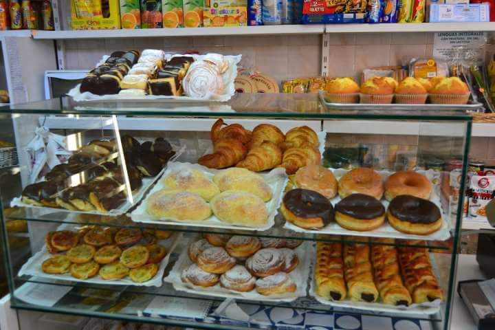 Fotografia tomada fuera de Pastelería La Piedad - Pastelería en Talavera de la Reina, Toledo