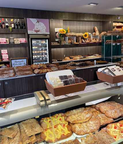 Fotografia tomada fuera de Art Bo - Cake shop en Sant Quirze del Vallès, Barcelona