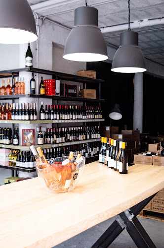 Fotografia tomada fuera de WINE HOUSE MALLORCA - Tienda de vinos en Andratx, Baleares