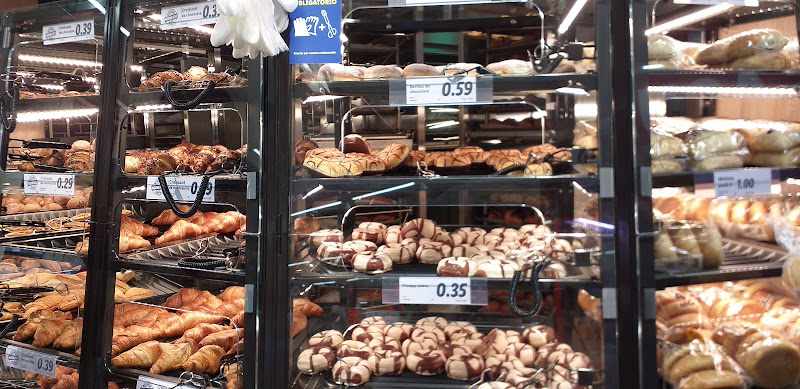 Fotografia tomada fuera de Lidl - Supermercado de descuentos en Palma, Baleares