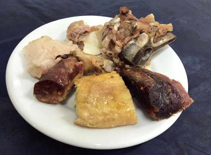 Fotografia tomada fuera de Bar Eduardo - bares en Muñico, Ávila