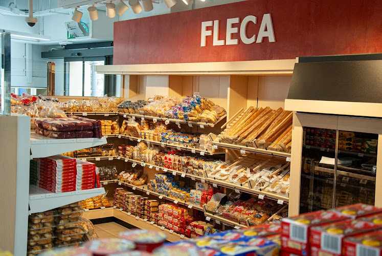 Fotografia tomada fuera de Novavenda - Supermercat Girona - Supermercado en Girona, Girona