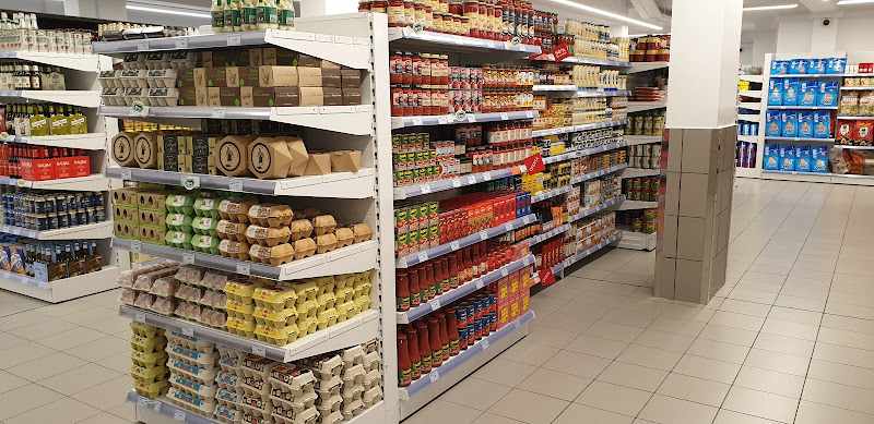 Fotografia tomada fuera de Novavenda - Supermercat Girona - Supermercado en Girona, Girona