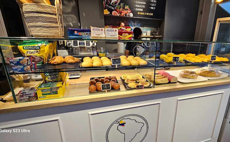 Fotografia tomada fuera de La latina - Panadería en Blanes, Girona