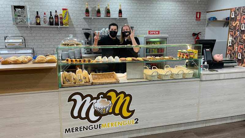 Fotografia tomada fuera de Merengue Merengue Fleca, Pastisseria i Cafeteria - cafeterías en Blanes, Girona