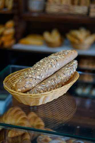 Fotografia tomada fuera de Pa i Pastissos Can Girabent - Panadería en Centelles, Barcelona