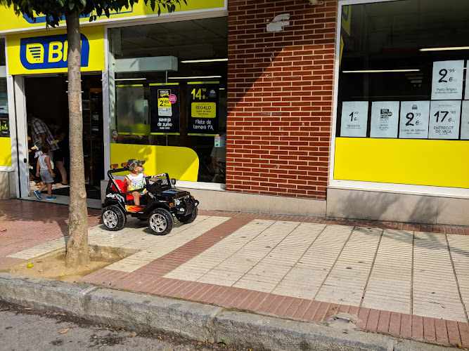 Fotografia tomada fuera de BM Supermercados - Supermercado en Castro-Urdiales, Cantabria