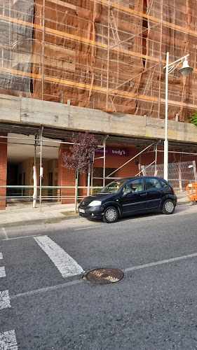 Fotografia tomada fuera de Supermercado Trady's Cotolino II - Tienda de alimentación en Cotolino, Cantabria