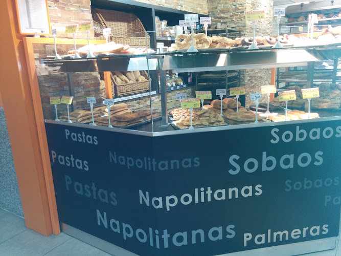 Fotografia tomada fuera de Lupa Supermercados - Supermercado en Castro-Urdiales, Cantabria