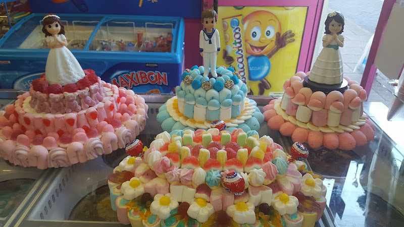 Fotografia tomada fuera de GOMIGOLO - Tu tienda de chuches - SOLARES - Tienda de golosinas en Solares, Cantabria