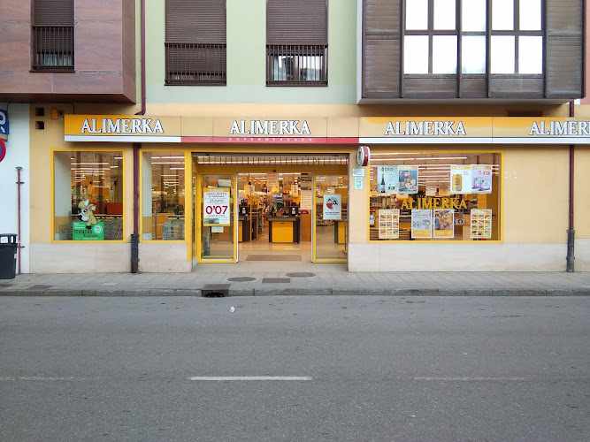 Fotografia tomada fuera de Supermercados Alimerka - Supermarket en Posada de Llanes, Asturias