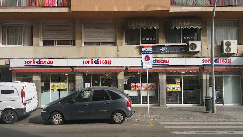 Fotografia tomada fuera de Supermercats Sorli Castelldefels - Supermercado en Castelldefels, Barcelona