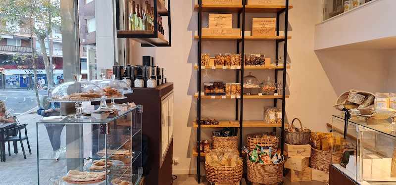 Fotografia tomada fuera de Semon - Tienda de delicatessen en Barcelona, Barcelona