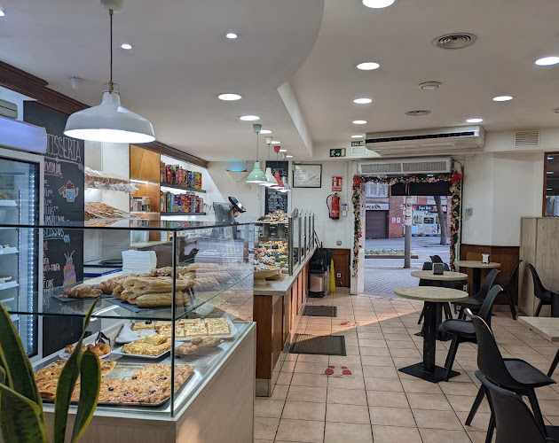 Fotografia tomada fuera de Antull - cafeterías en Cerdanyola del Vallès, Barcelona