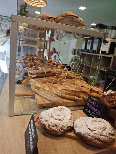 Fotografia tomada fuera de Monkey's Coffee - cafeterías en Sentmenat, Barcelona