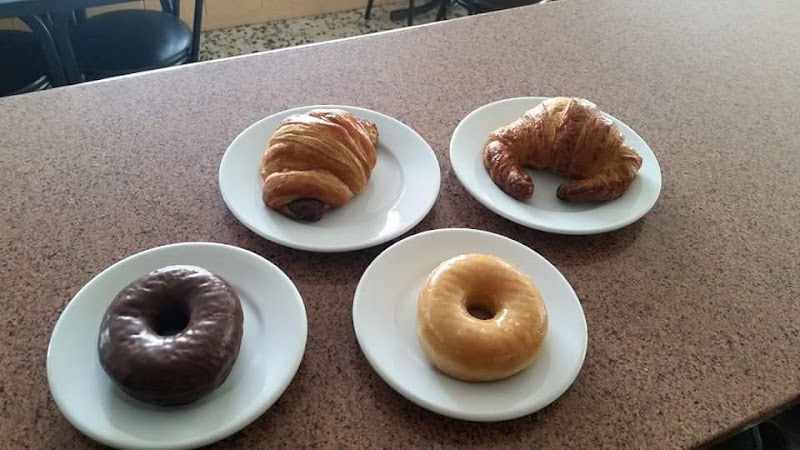 Fotografia tomada fuera de L'Amagatall Bar - Cafeteria - restaurantes en El Masnou, Barcelona
