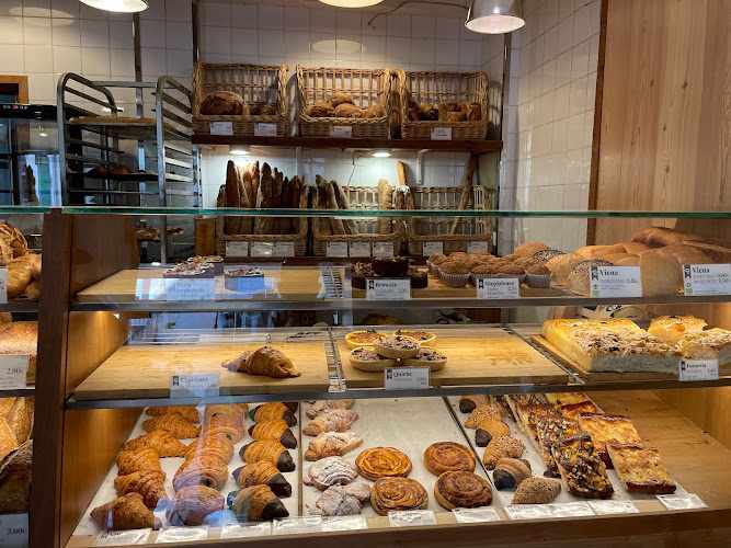 Fotografia tomada fuera de La Fabrique - Panadería en Barcelona, Barcelona