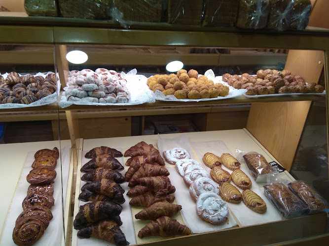 Fotografia tomada fuera de Forn de Pa Serra - Panadería en Barcelona, Barcelona