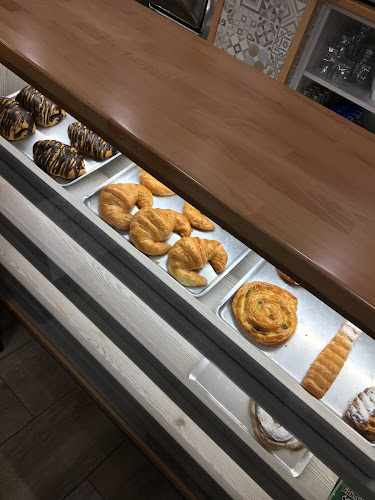 Fotografia tomada fuera de Croissanteria Héctor - Cafetería en Gavà, Barcelona