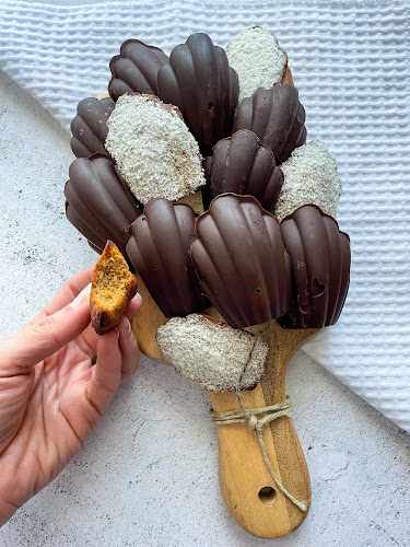 Fotografia tomada fuera de Laura Sin Refinar - Bufé de dulces y repostería en Robres, Huesca