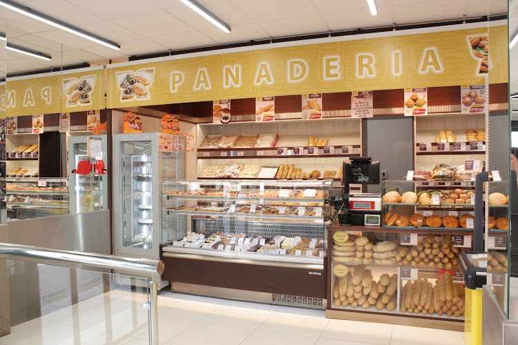 Fotografia tomada fuera de Masymas Supermercados - Supermercado en Baeza, Jaén