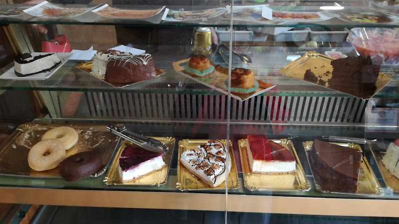 Fotografia tomada fuera de Cafeteria La Casona - cafeterías en La Puerta de Segura, Jaén