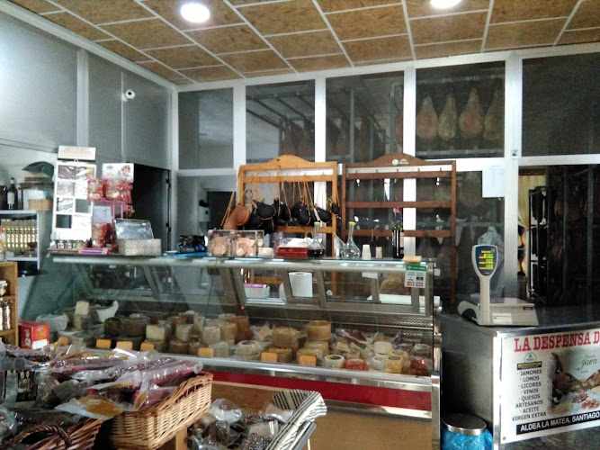 Fotografia tomada fuera de La Despensa del Berral - Tienda de jamones en Cerezo (El), Jaén
