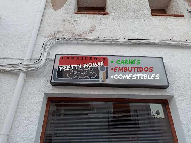 Fotografia tomada fuera de Comestibles Galiano - Tienda de alimentación en Segura de la Sierra, Jaén