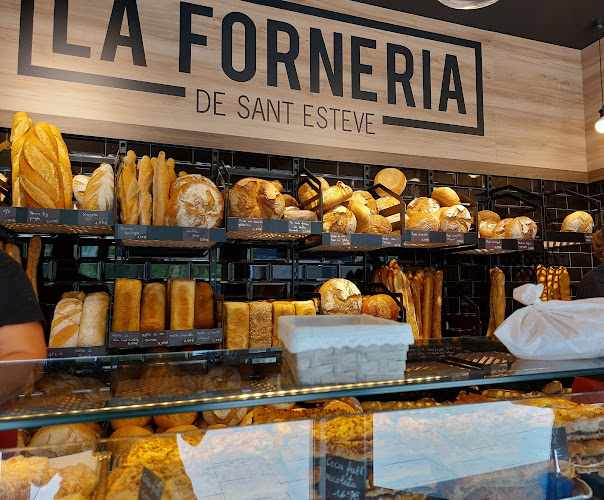 Fotografia tomada fuera de La Forneria de Sant Esteve - Forn de pa en Sant Esteve de Palautordera, Barcelona