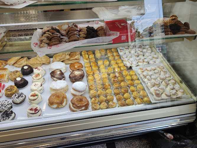 Fotografia tomada fuera de Pastelería La Cruzada - Pastelería en Granada, Granada