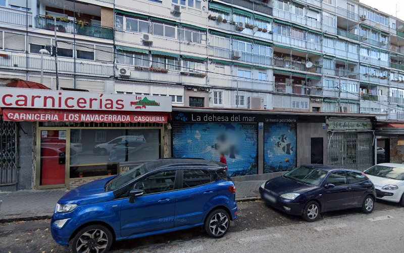 Fotografia tomada fuera de panaderia y pasteleria las azucenas - Panadería en Madrid, Madrid