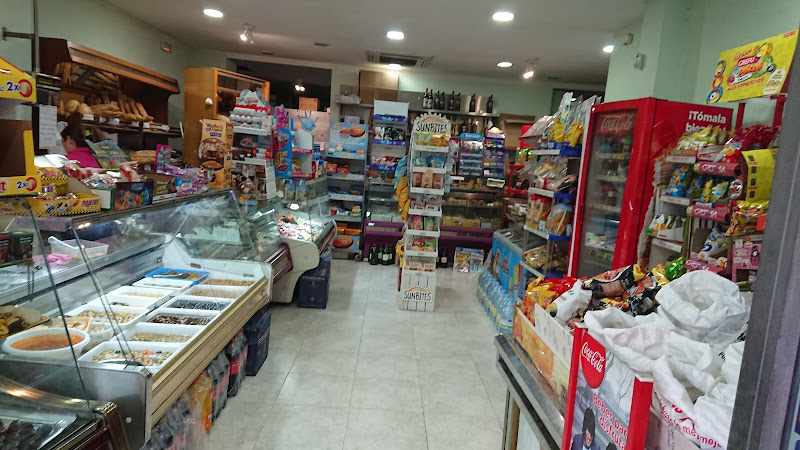 Fotografia tomada fuera de Horno De To'o Un Poko - Panadería en Madrid, Madrid