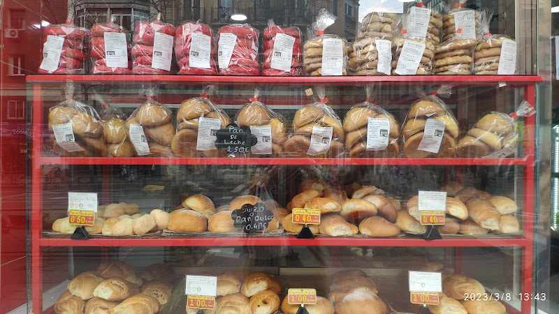 Fotografia tomada fuera de Ecuapan - Panadería en Madrid, Madrid