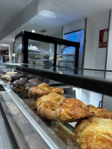 Fotografia tomada fuera de Cafetería Cielo - cafeterías en Granada, Granada