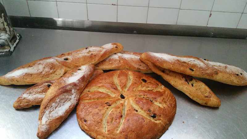 Fotografia tomada fuera de Panaderia Jorge Rojas Vílchez - Panadería en Alfacar, Granada