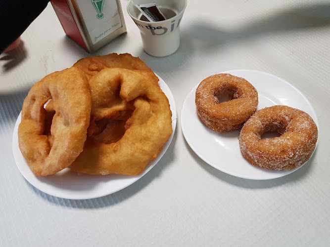 Fotografia tomada fuera de Cafetería Molinillas - cafeterías en Lanjarón, Granada