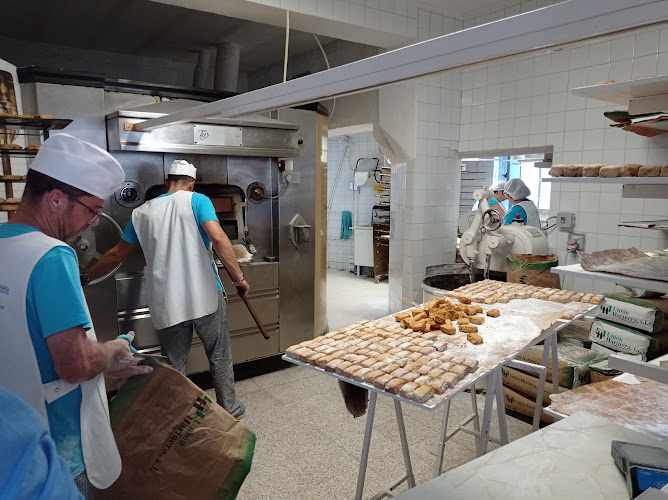 Fotografia tomada fuera de Dulces Caseros Daniel - Panadería en Cónchar, Granada