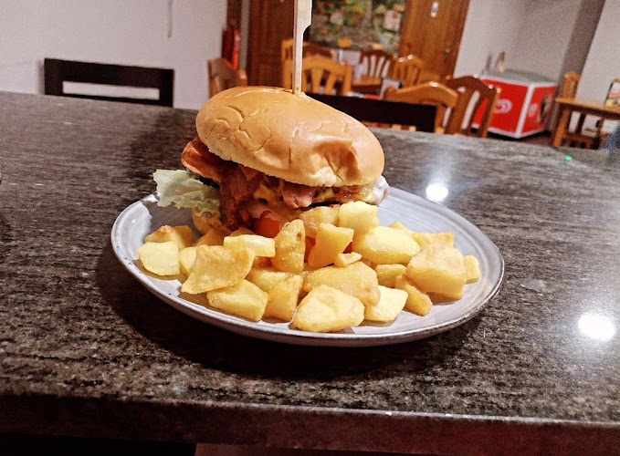 Fotografia tomada fuera de Pastelería café y bar Morriña - cafeterías en Sarria, Lugo