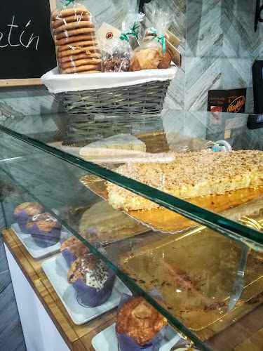 Fotografia tomada fuera de Cafetería Plaza Mayor ( La Torta ) - Cafetería en Lugo, Lugo